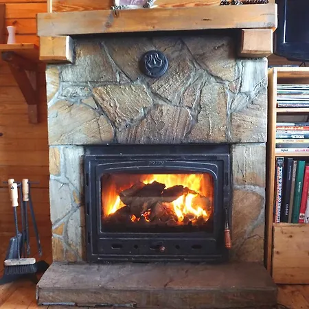 Cozy Montana Chalet